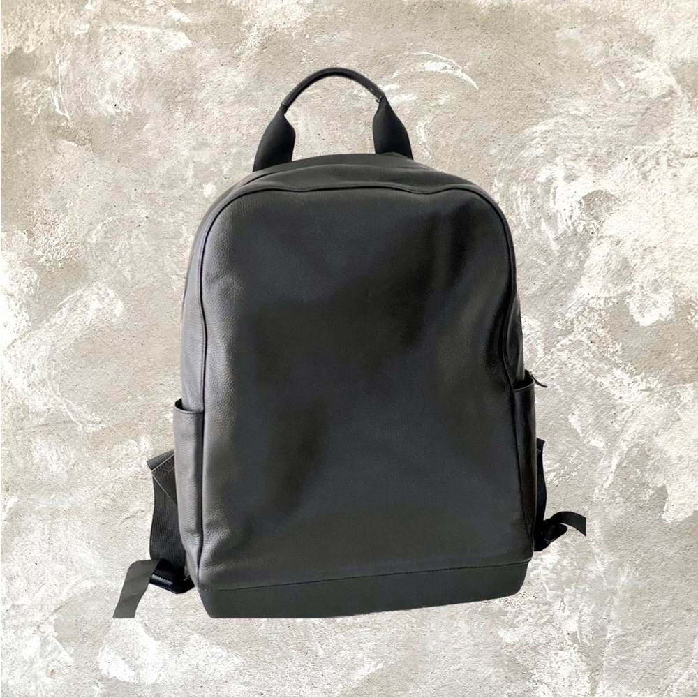 MOLESKINE Classic Leather Collection, Backpack - Black